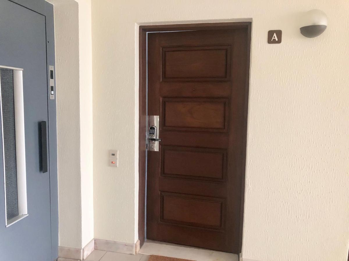فونشال Blue River - Rua Dr Pita - Rooms Near Jardim Magnolia المظهر الخارجي الصورة